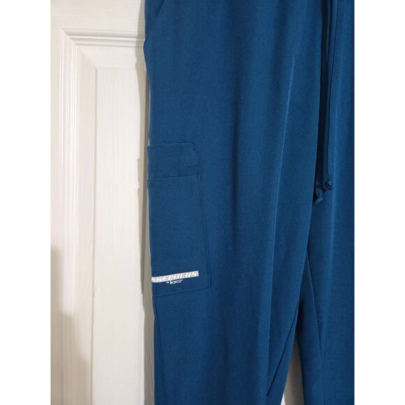 Skechers size small women's dark teal jogger style scrub pants - Picture 2 of 10